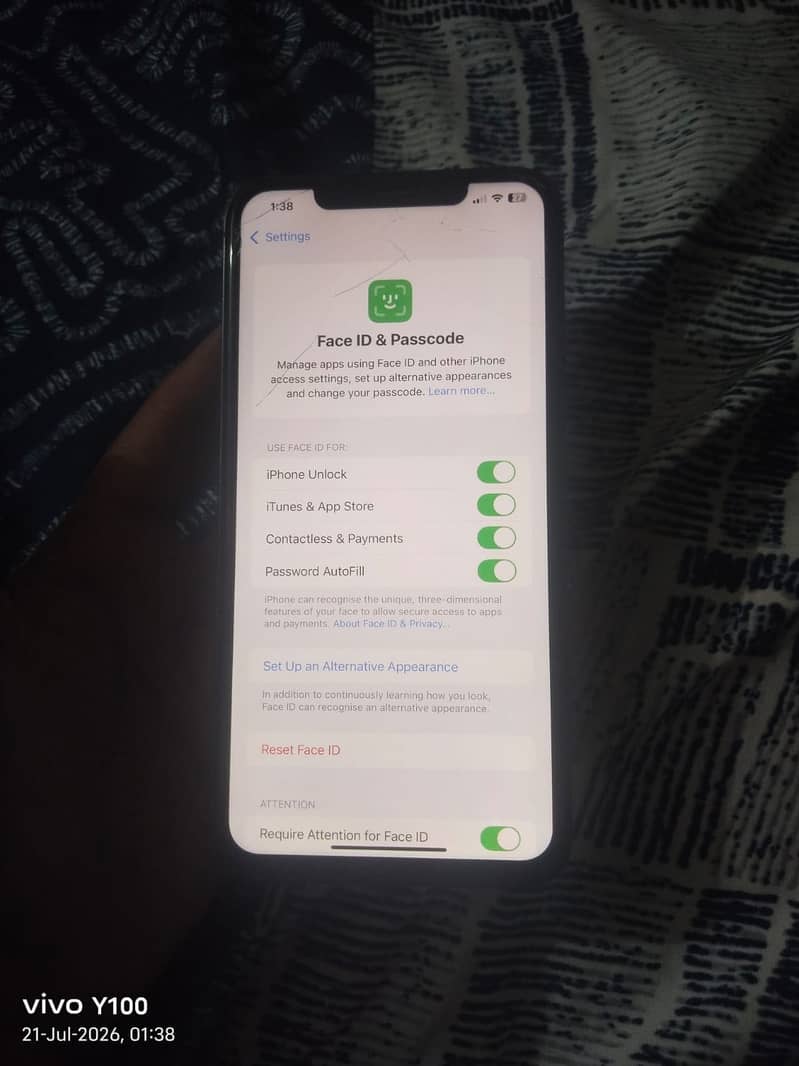 Apple iPhone XS Max 5