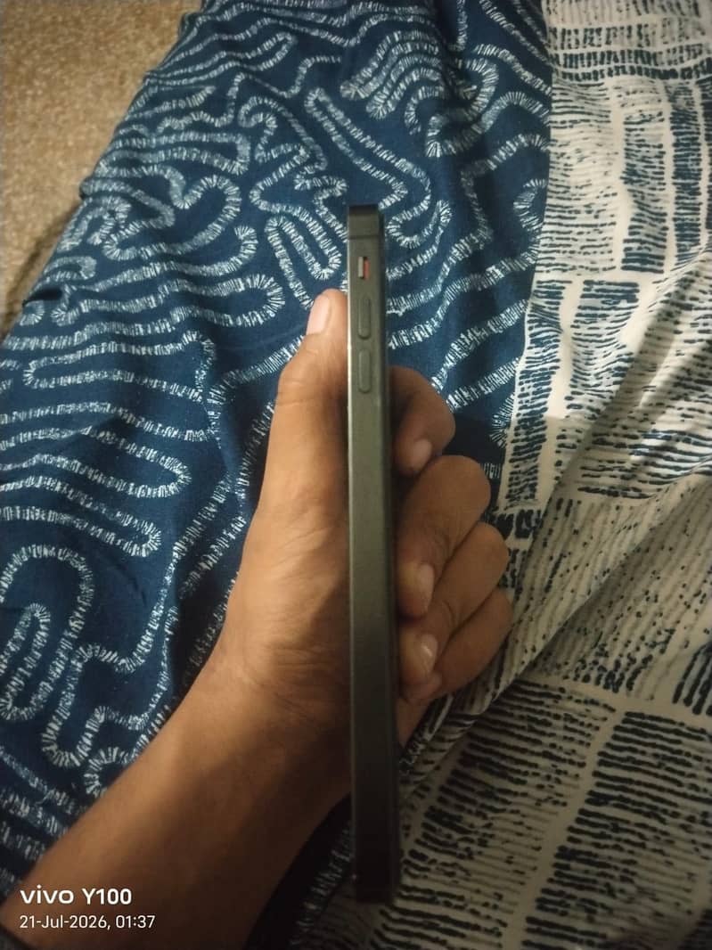 Apple iPhone XS Max 6