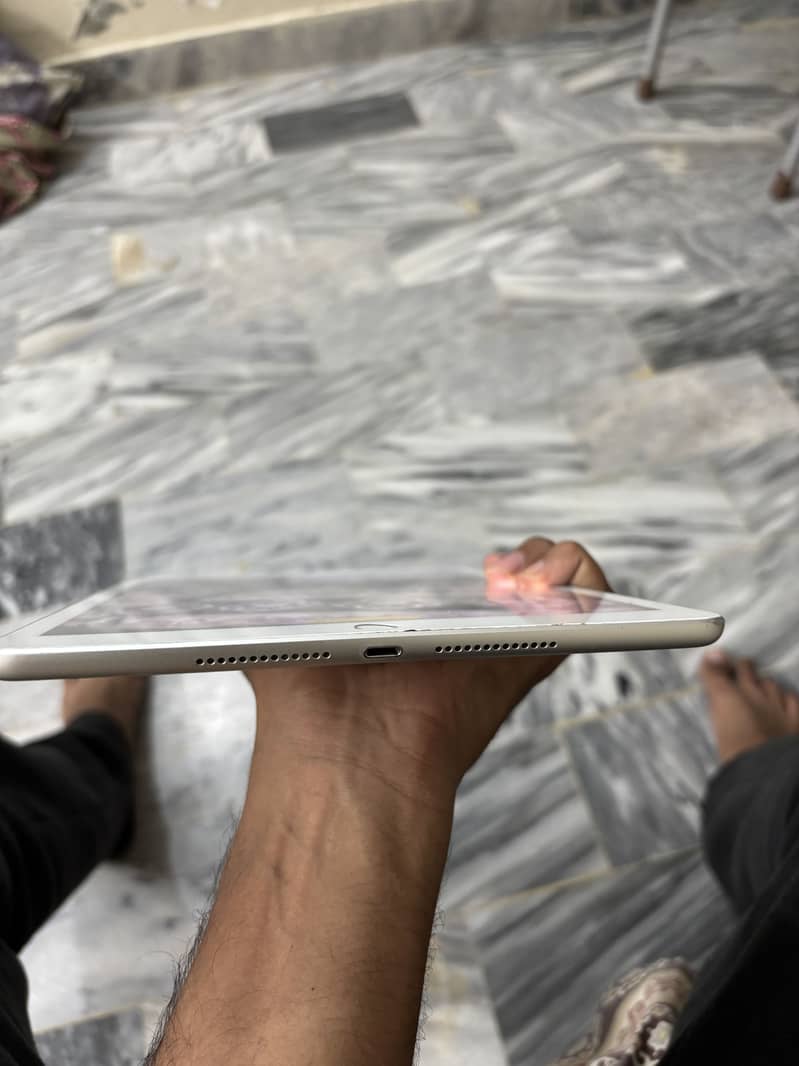 iPad 8 generation 2