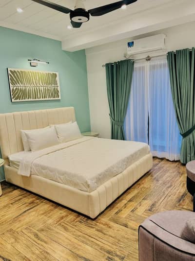 Daily & Weekly Basis One Bedroom Fully Furnished Luxury Apartment Available For Rent. Location Bahriya Town, Phase Project Bahriya Heights 1