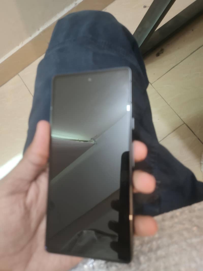 Google Pixel 7a 4