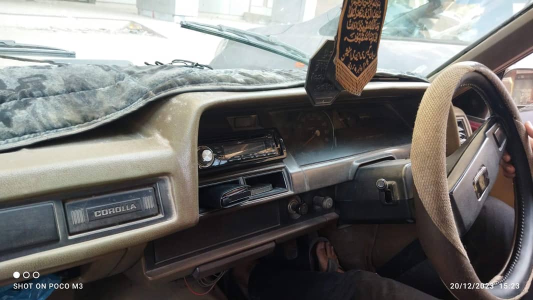 Corolla 80s moddle 5