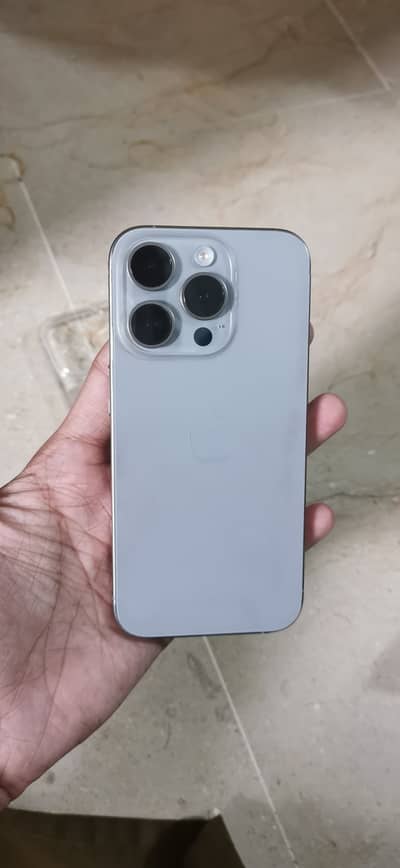 Apple iPhone 15 Pro