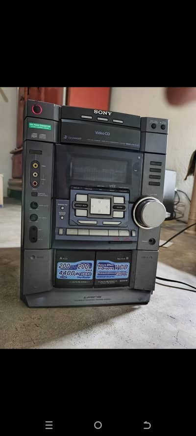 sony 4chenal Amplifier 4x200watt rms
