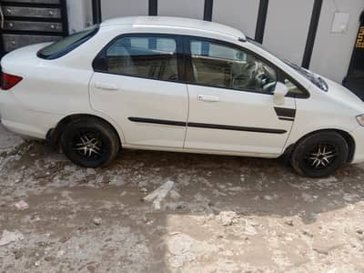total genuine Honda city like a new  car 2004 model