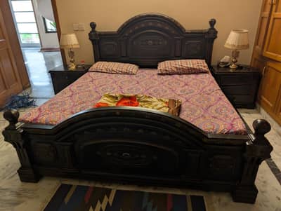 Pure Sheesham wooden bed