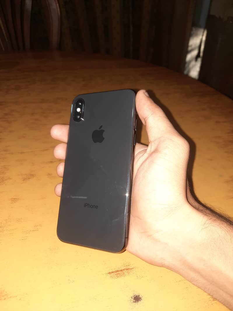 Apple iPhone X 3