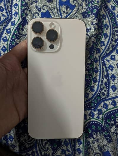 Apple iPhone 16 Pro Max