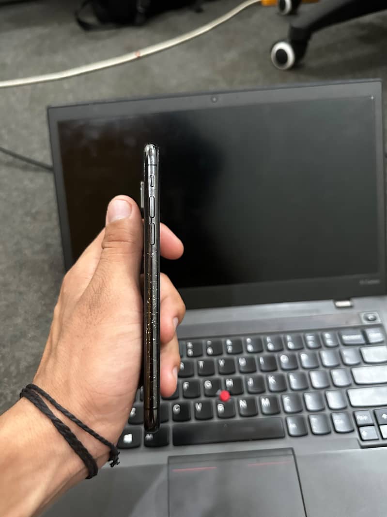 Apple iPhone X 2