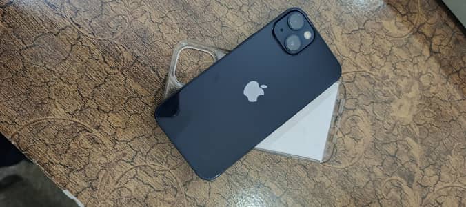 Apple iPhone 13