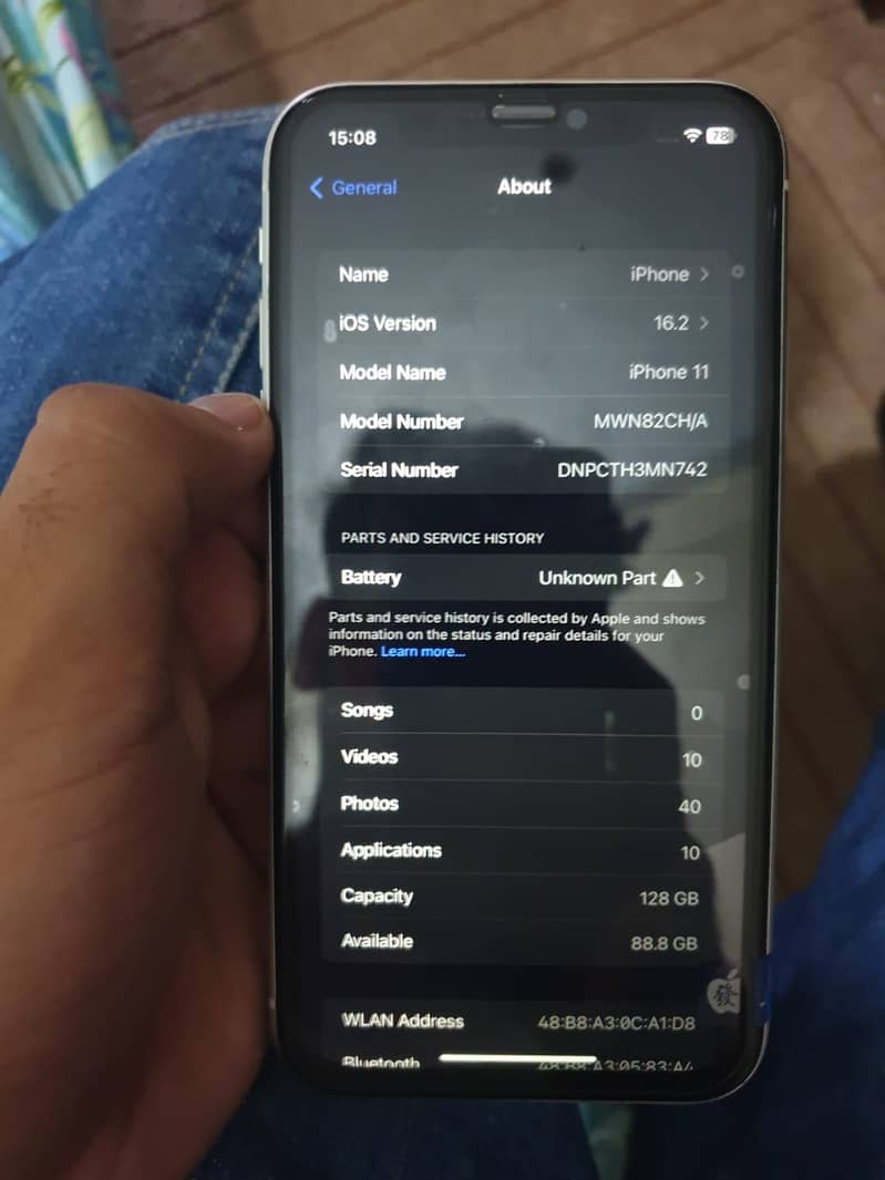 Apple iPhone 11 4