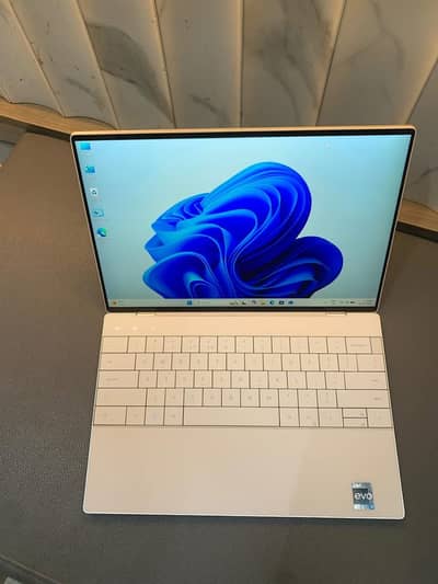 DELL XPS 13 9320 Plus