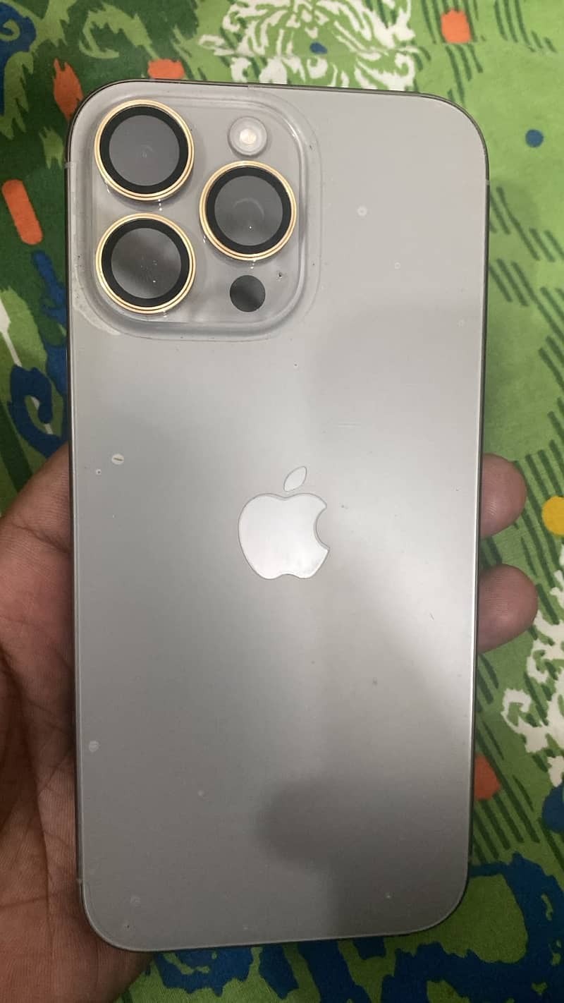 Apple iPhone 16 Pro Max 0