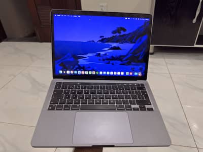 Macbook M1 pro 13 inch 2021 model, (16,512)