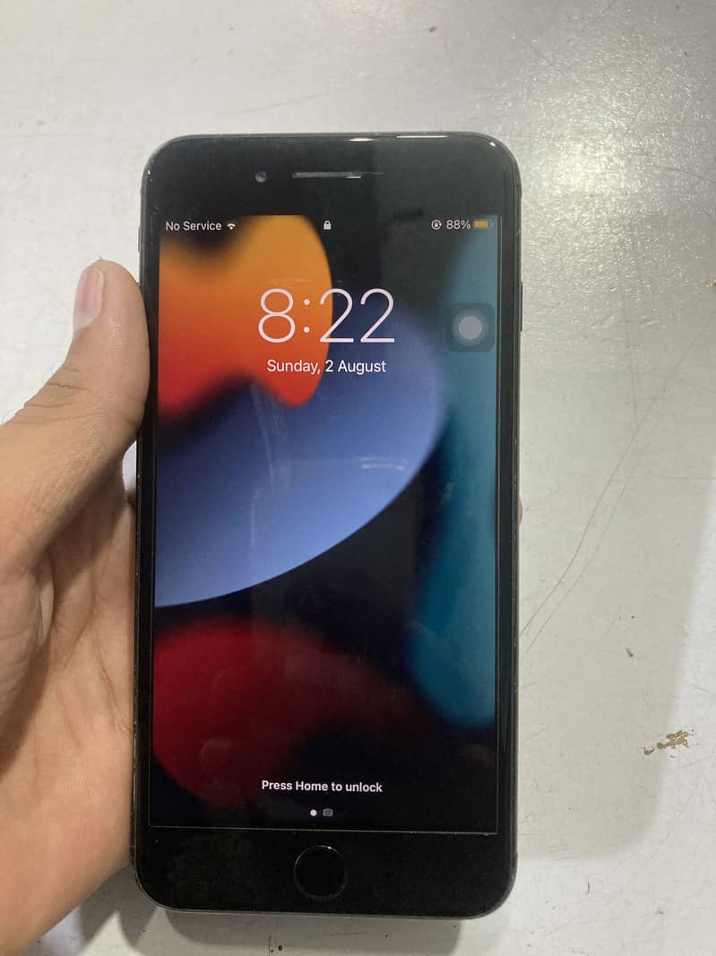 Apple iPhone 7 Plus 0