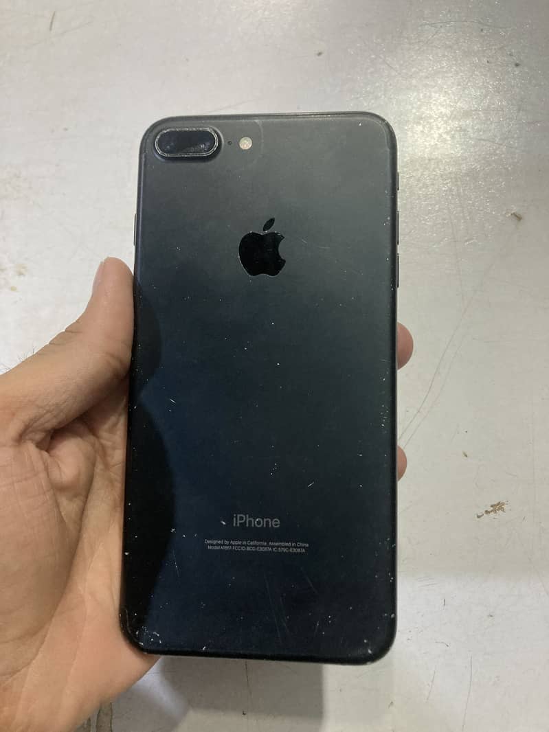Apple iPhone 7 Plus 1