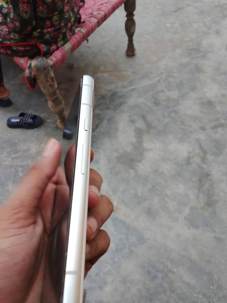 Google Pixel 7a 2
