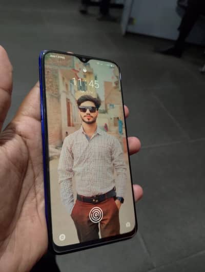 Realme XT 8/128    ( exchange possible)