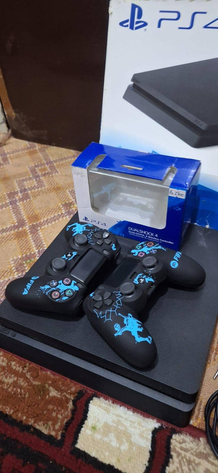 PS4SLIM 1