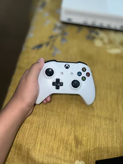 X box one S 1 TB