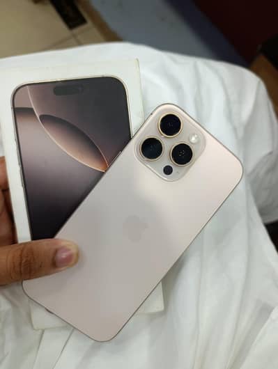 Apple iPhone 16 Pro Max