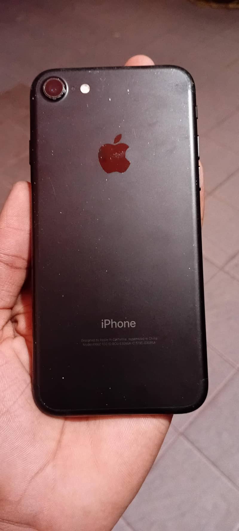 Apple iPhone 7  0