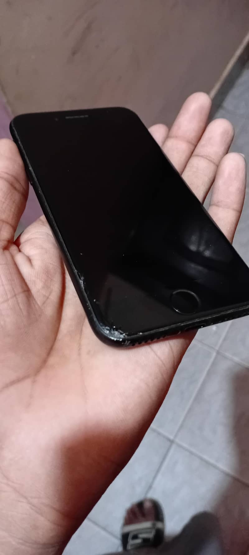 Apple iPhone 7  3