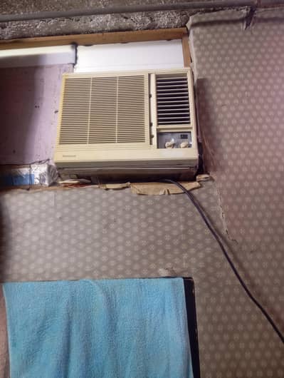 window ac 1 ton