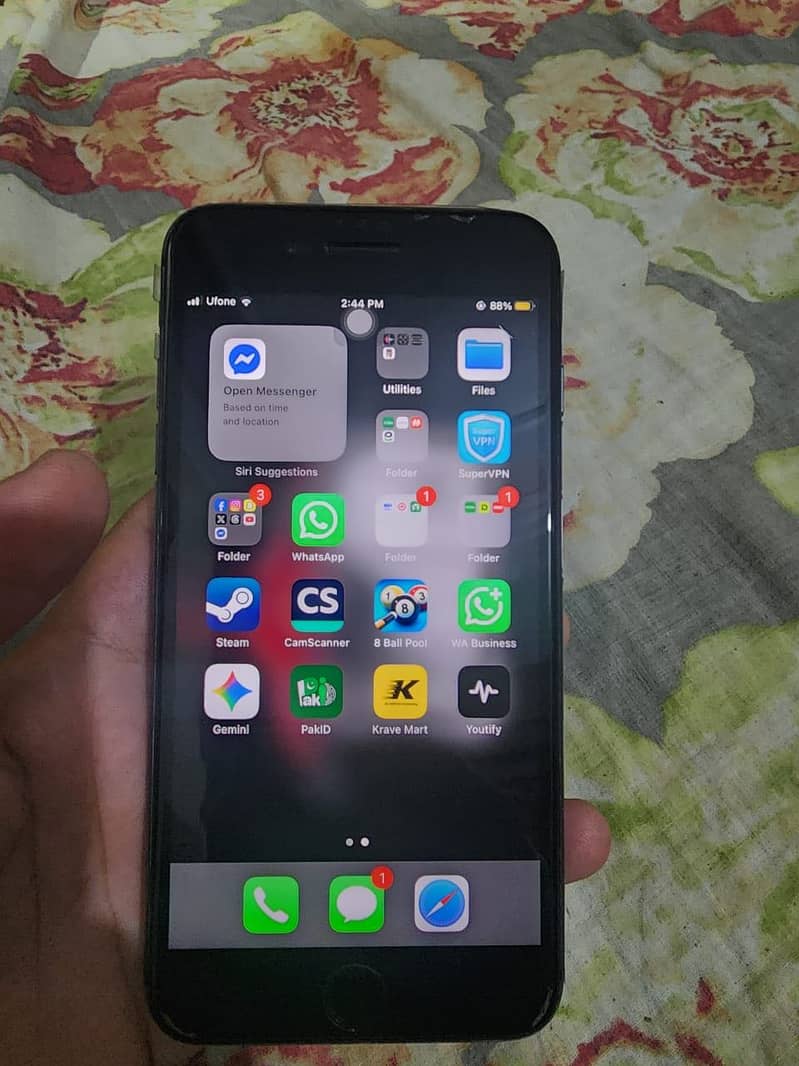 Apple iPhone 8 Plus 0