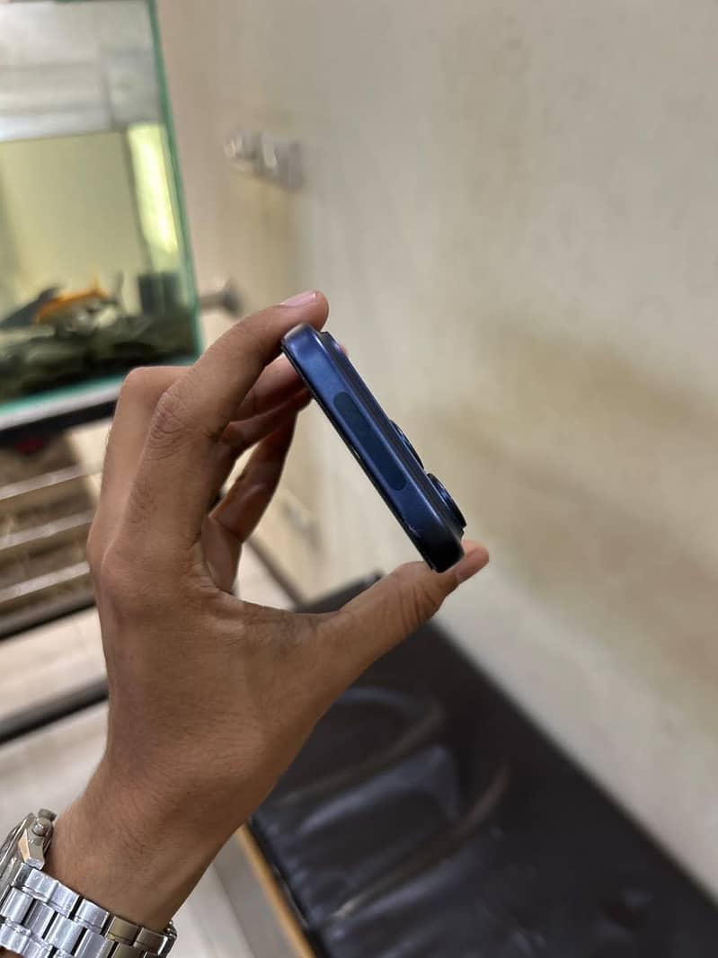 Apple iPhone 17 Pro 4