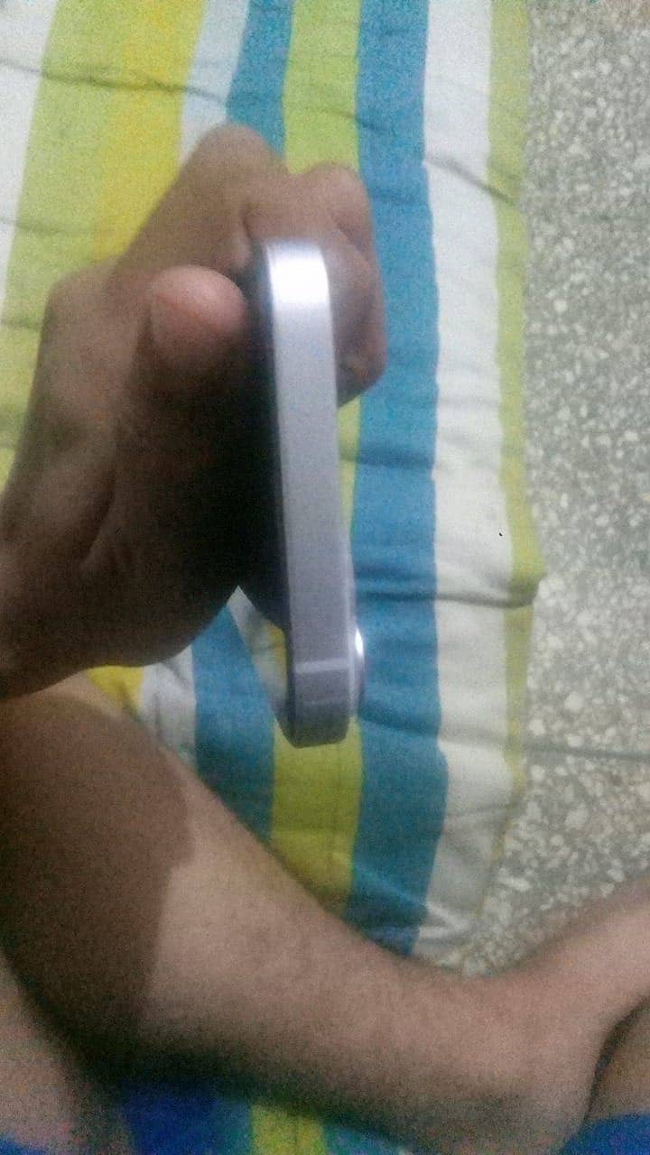iPhone 14 4