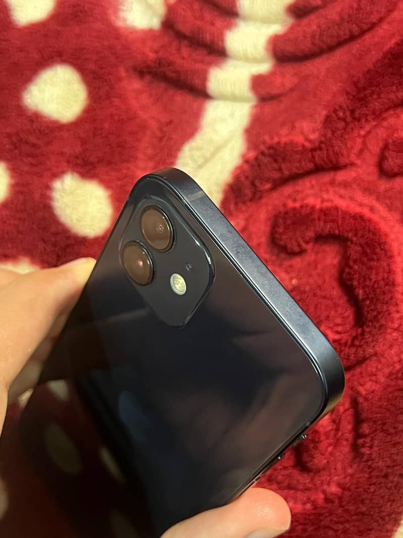 iPhone 12 1