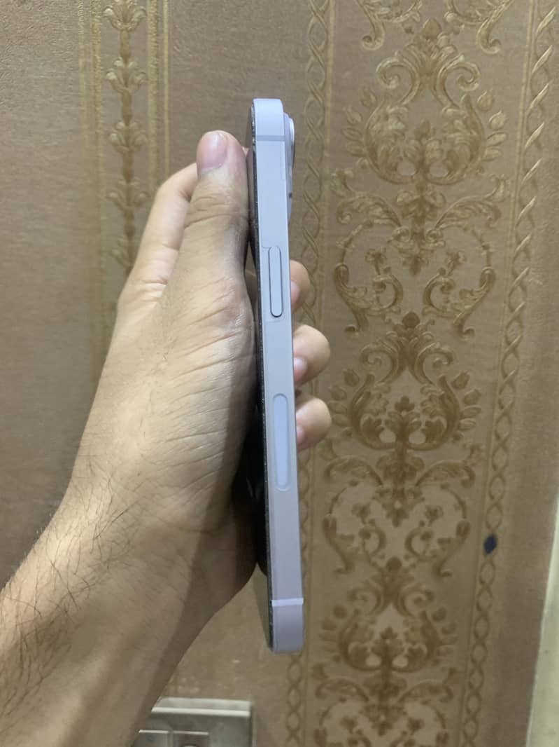 Apple iPhone 14 1