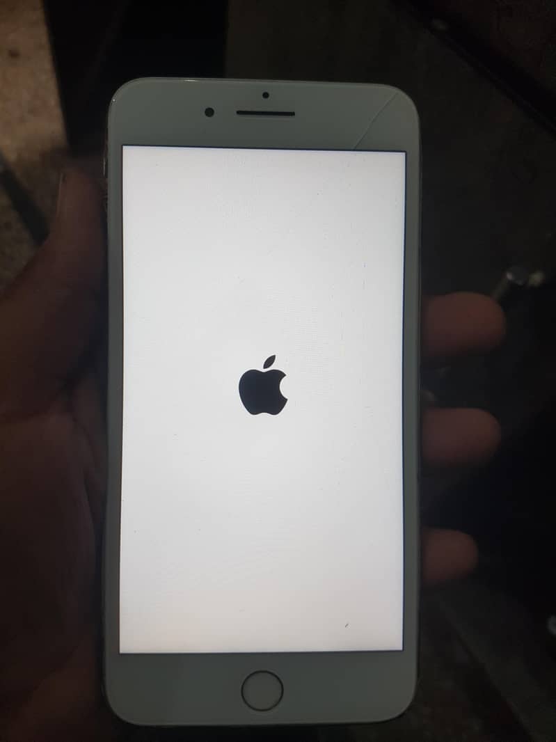 Apple iPhone 8 Plus 2