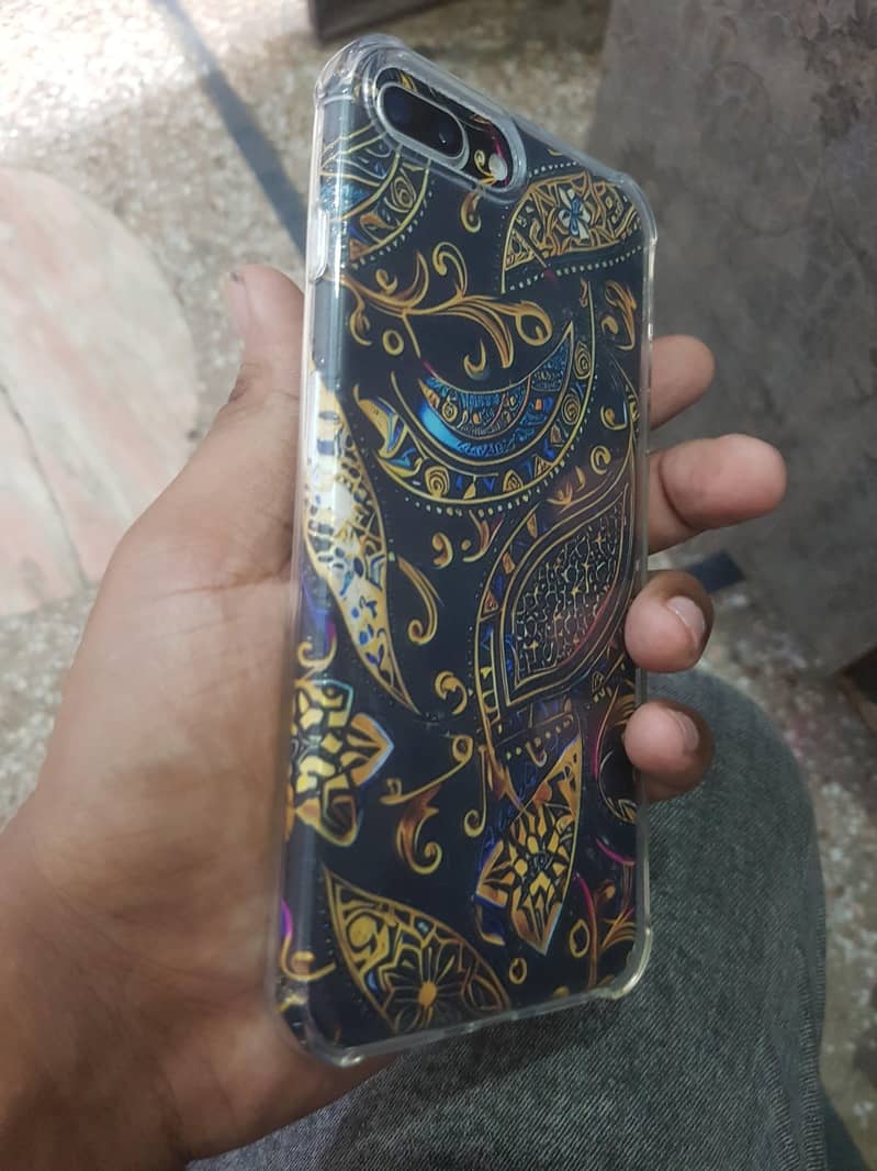 Apple iPhone 8 Plus 6