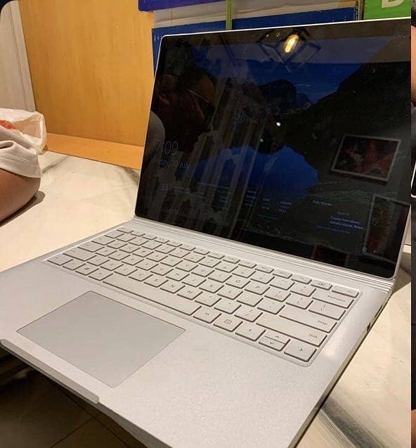 Microsoft Surface Book 2 2