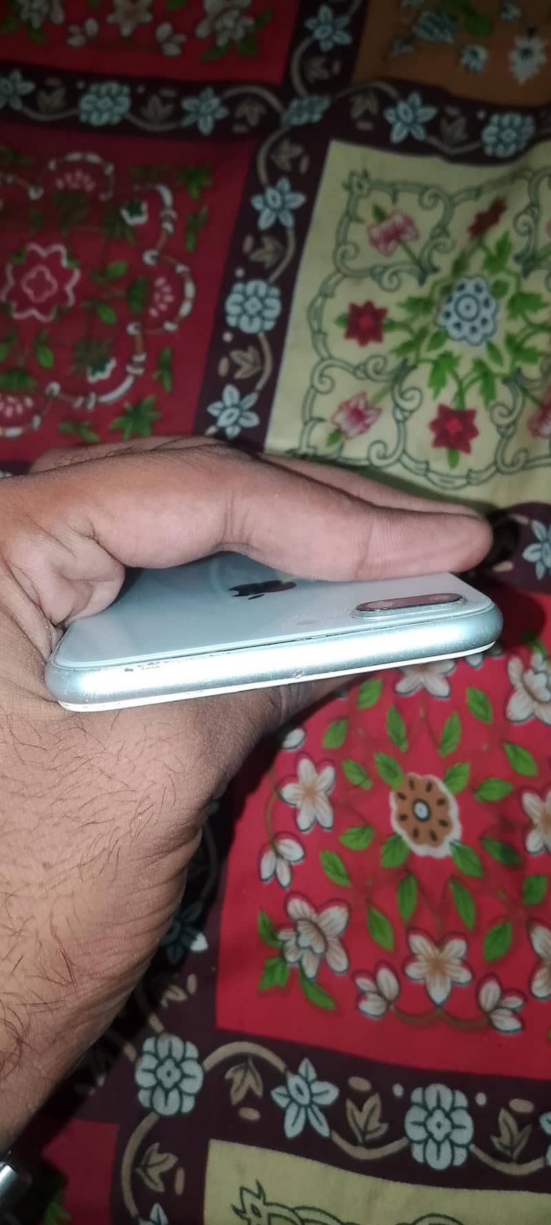 Apple iPhone 8 Plus 2