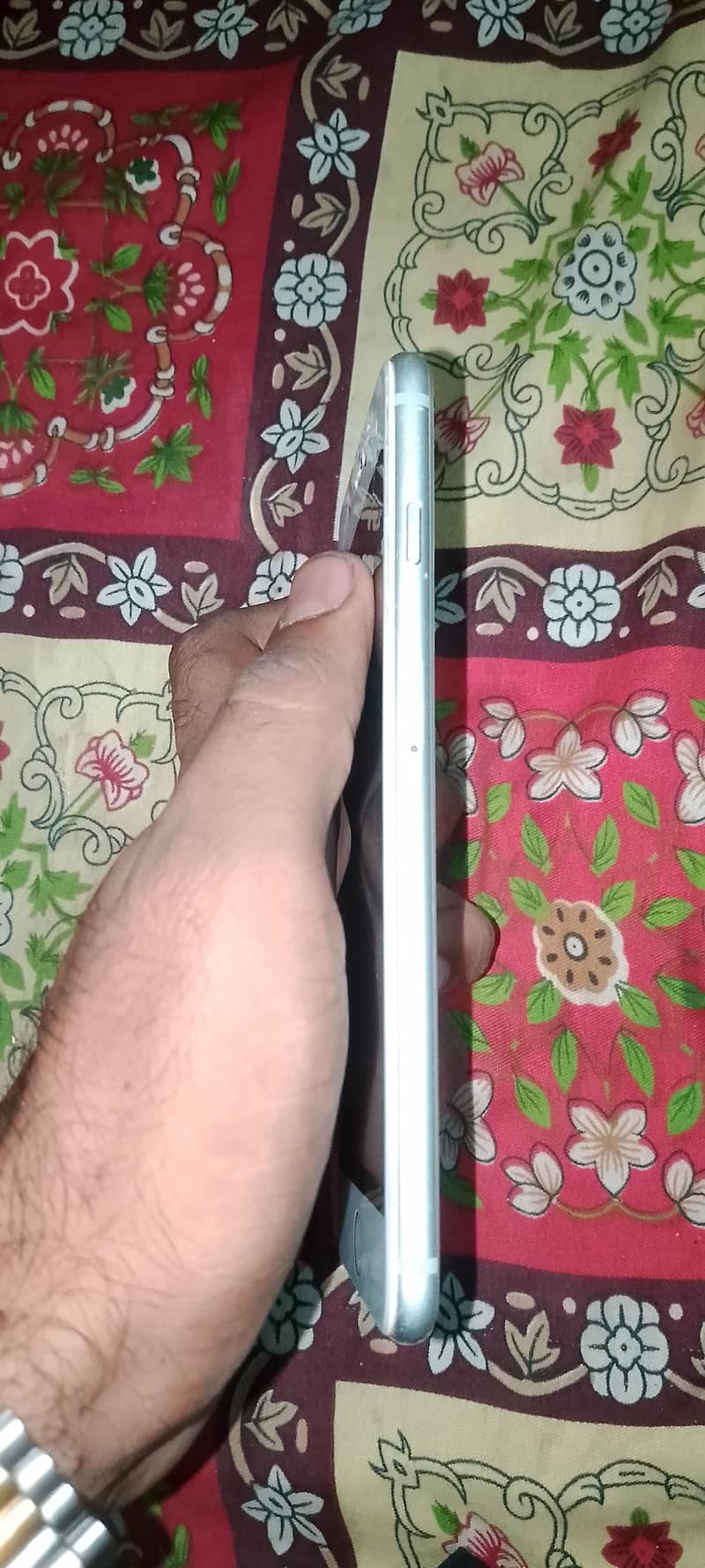 Apple iPhone 8 Plus 3