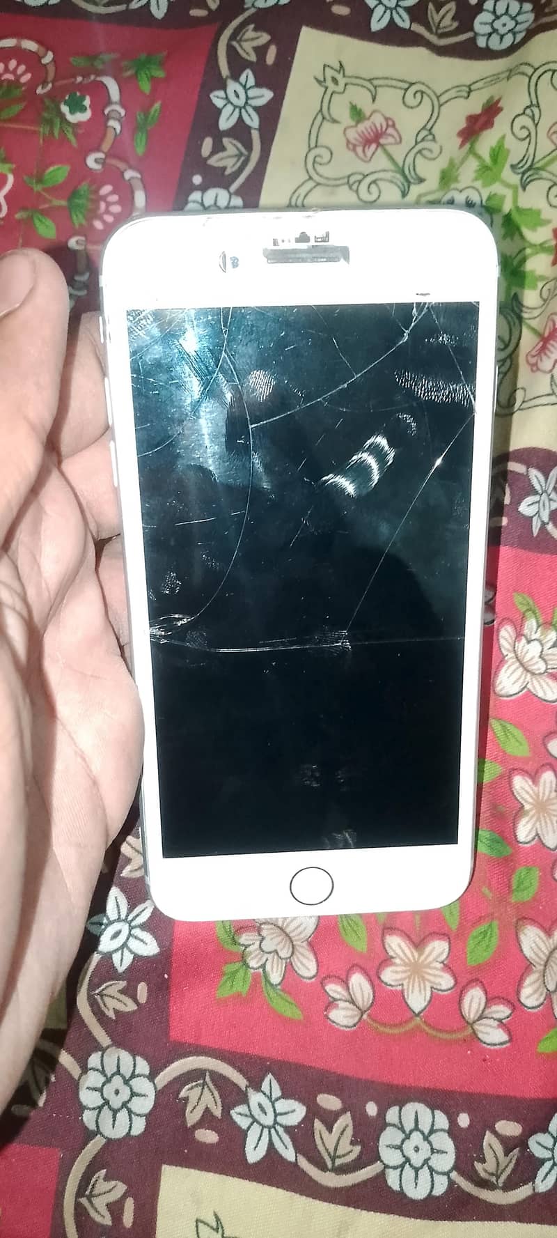 Apple iPhone 8 Plus 5