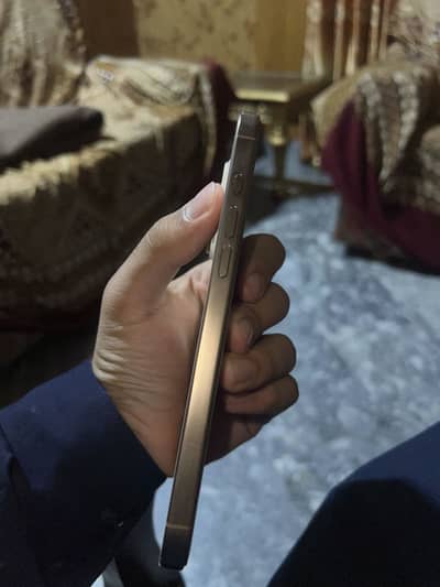iPhone 16 pro max factory unlock