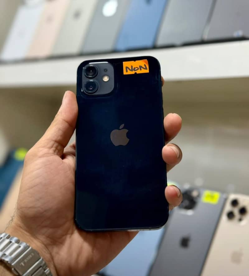 Apple iPhone 12 0
