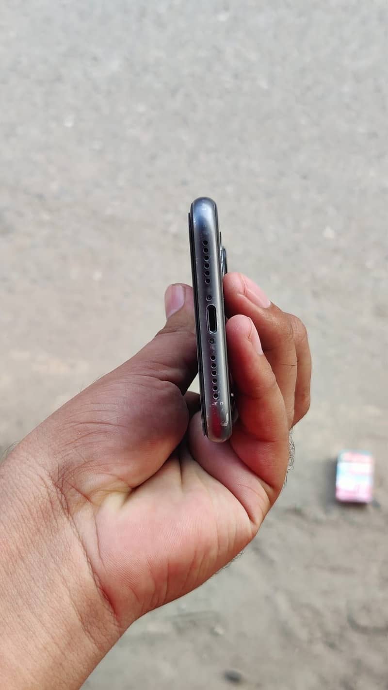 Apple iPhone 11 2