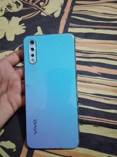 Vivo S1