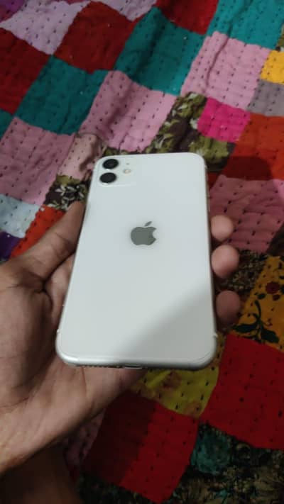 Apple iPhone 11