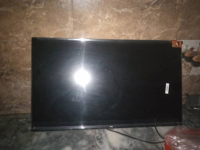 TCL led 1