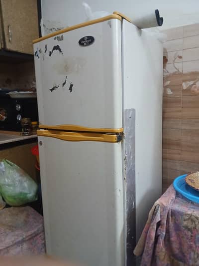dawlance refrigerator