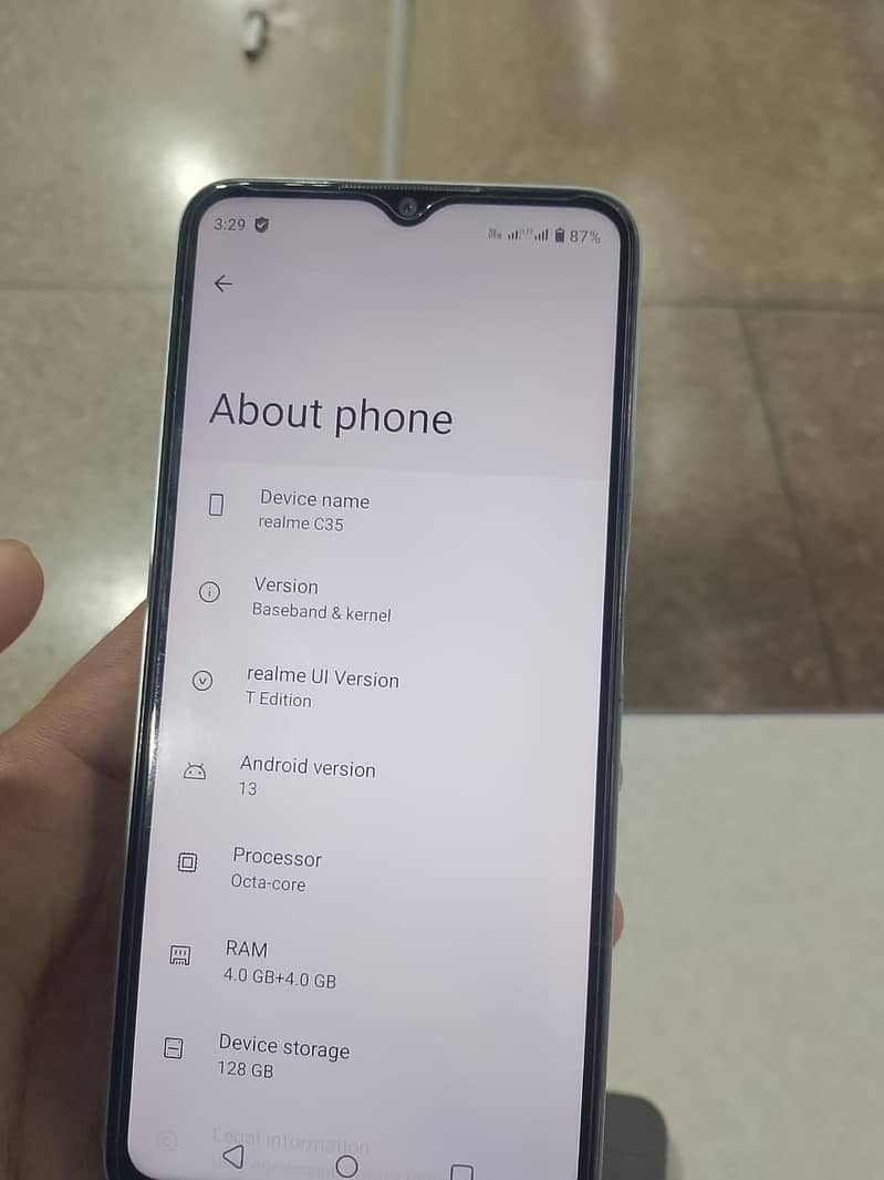 Realme C35 6