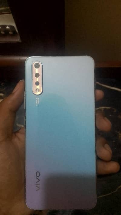 Vivo S1