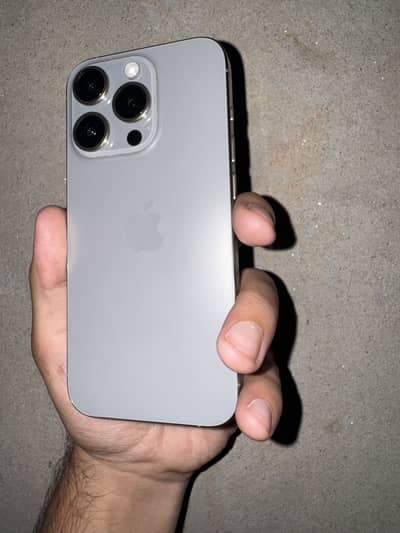 Apple iPhone 15 Pro