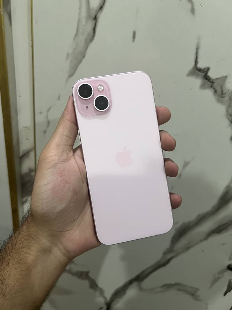 iPhone 15 plus 1